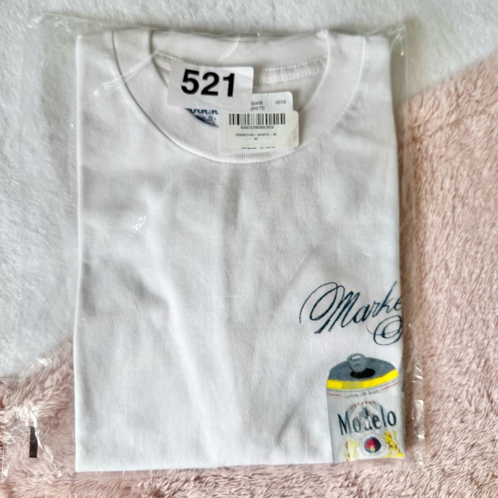 NWT Market Studios x Modelo Can Collaboration Graphic Print T-shirt Small